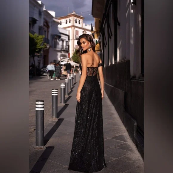 NWT ALAMOUR THE LABEL Ayelet Black Strapless Sweetheart Lace Formal Dress Medium - Picture 2 of 12